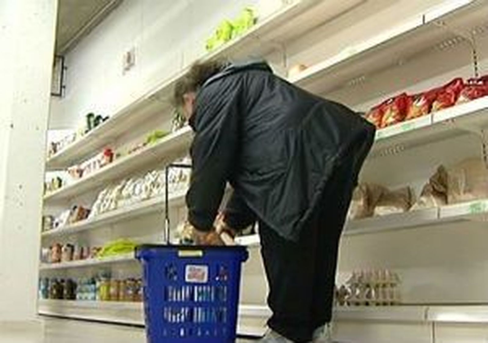 Cáritas abre el primer economato solidario de Madrid