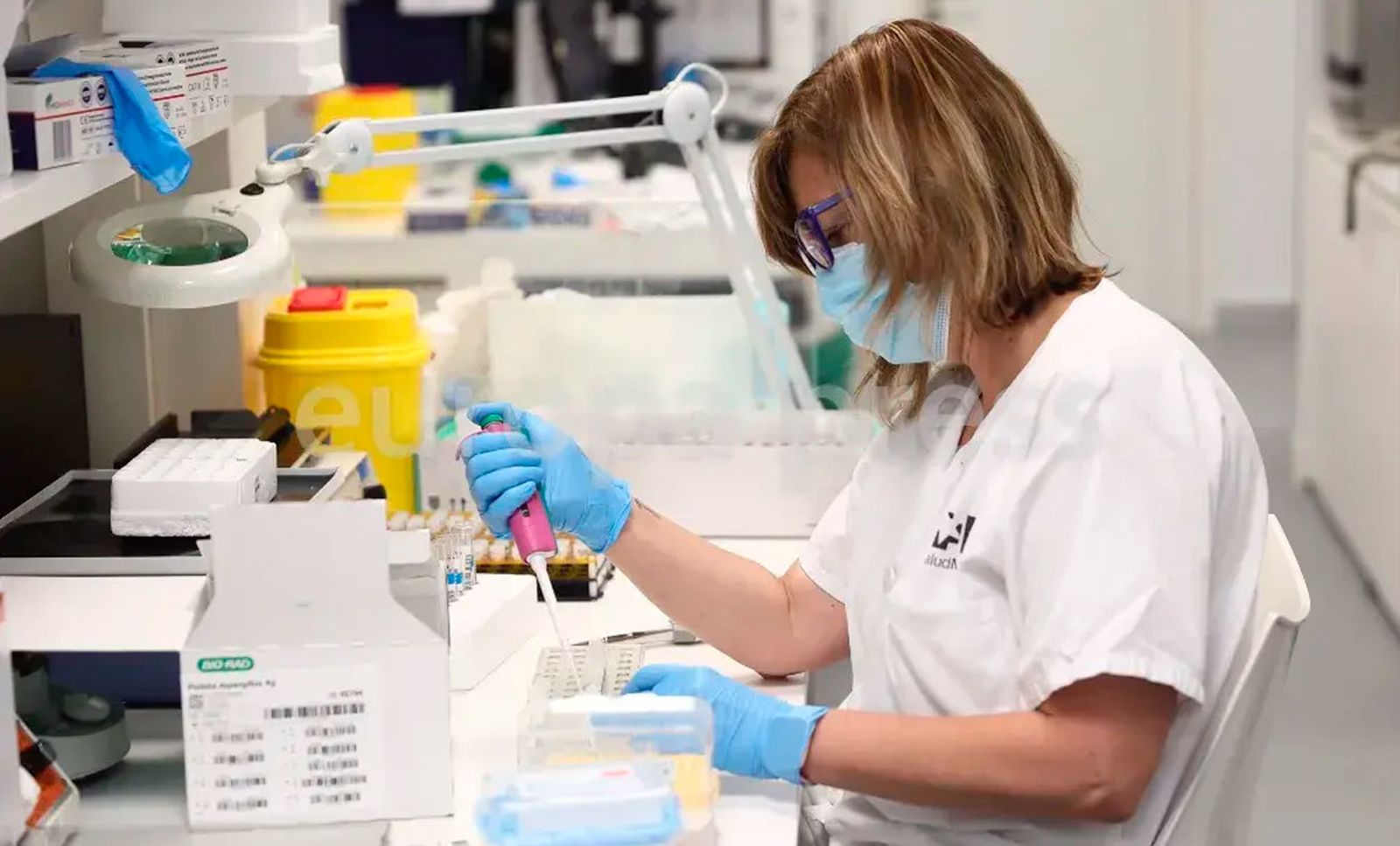 Pruebas en el Laboratorio de Microbiología del Hospital público Gregorio Marañón