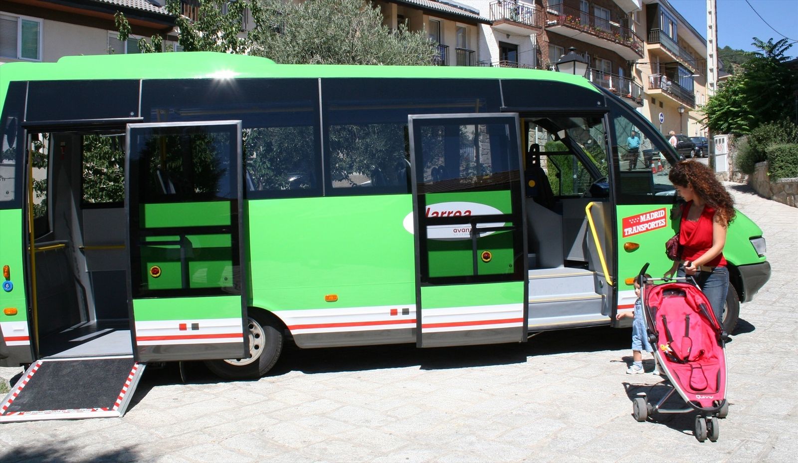 Autobús a demanda los fines de semana en la Sierra del Rincón