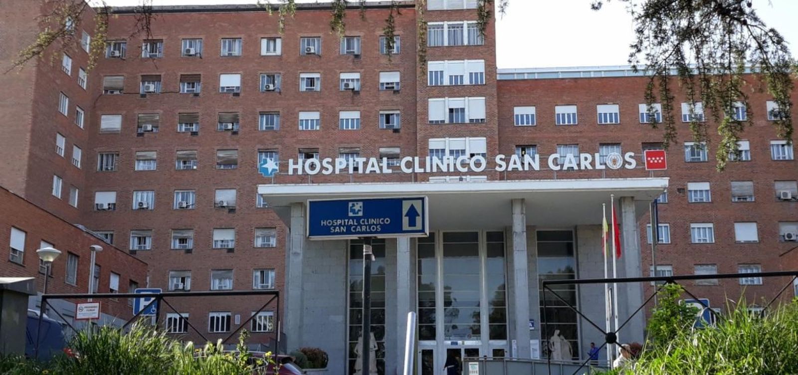 Fachada del Hospital Clínico San Carlos de Madrid