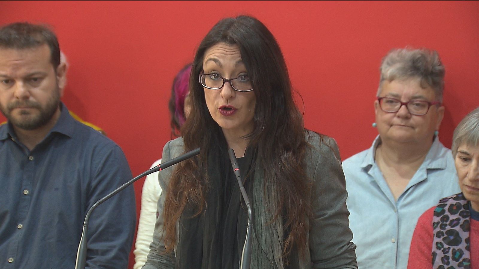 Izquierda Unida exige a Podemos negociar "de igual a igual" en Madrid