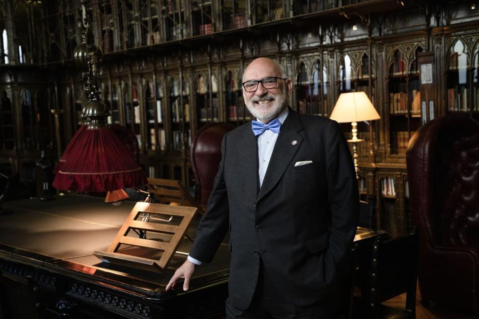 Alfredo Alvar, escritor e historiador