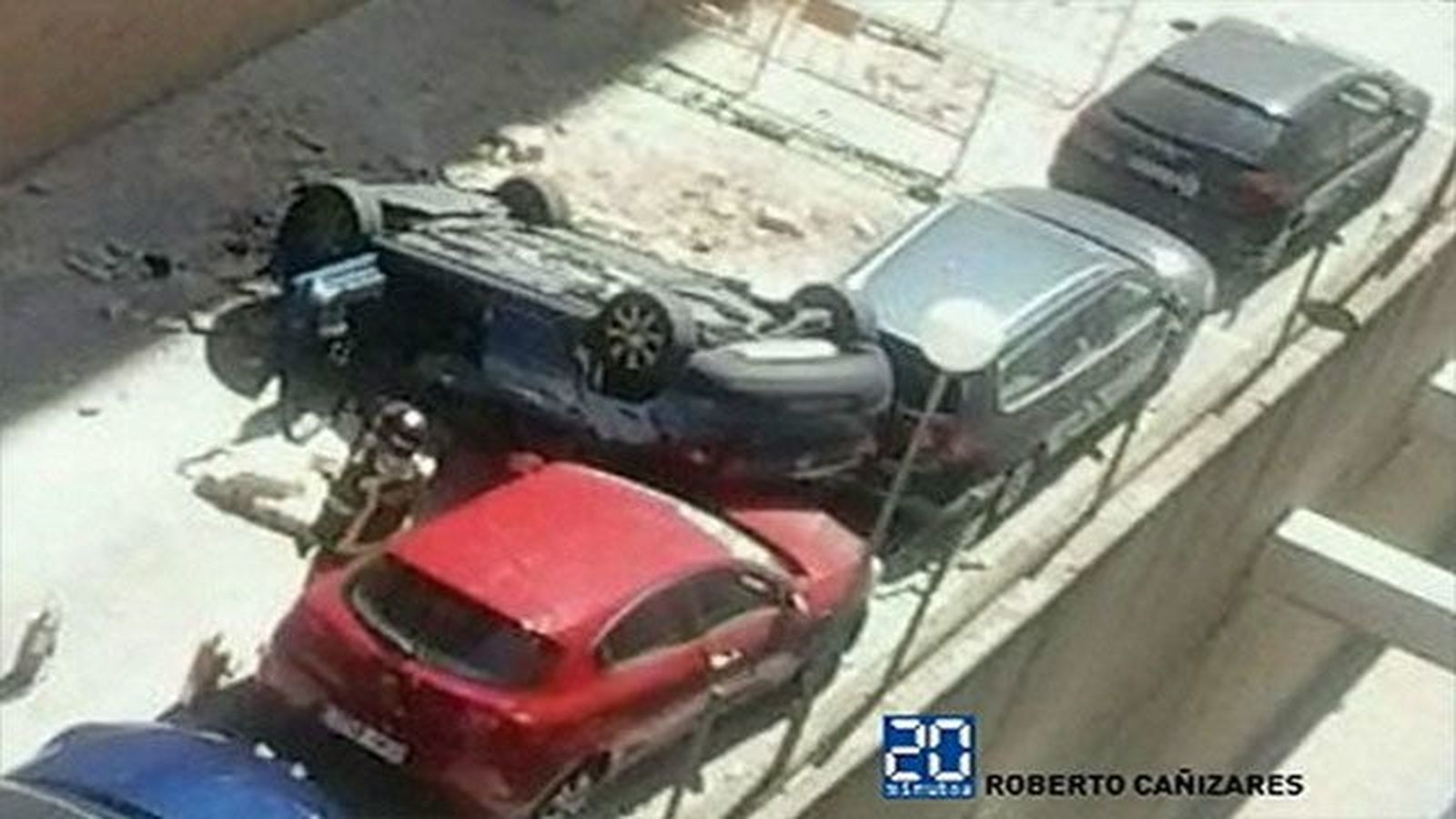 Las Tablas: Una mujer herida leve tras caer su coche desde cinco metros de altura