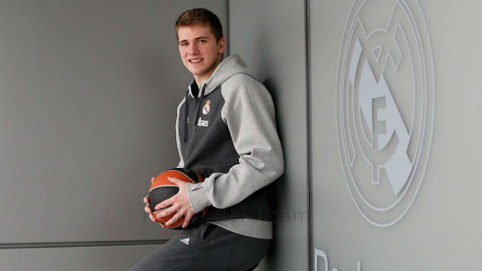 doncic2802_2.jpg