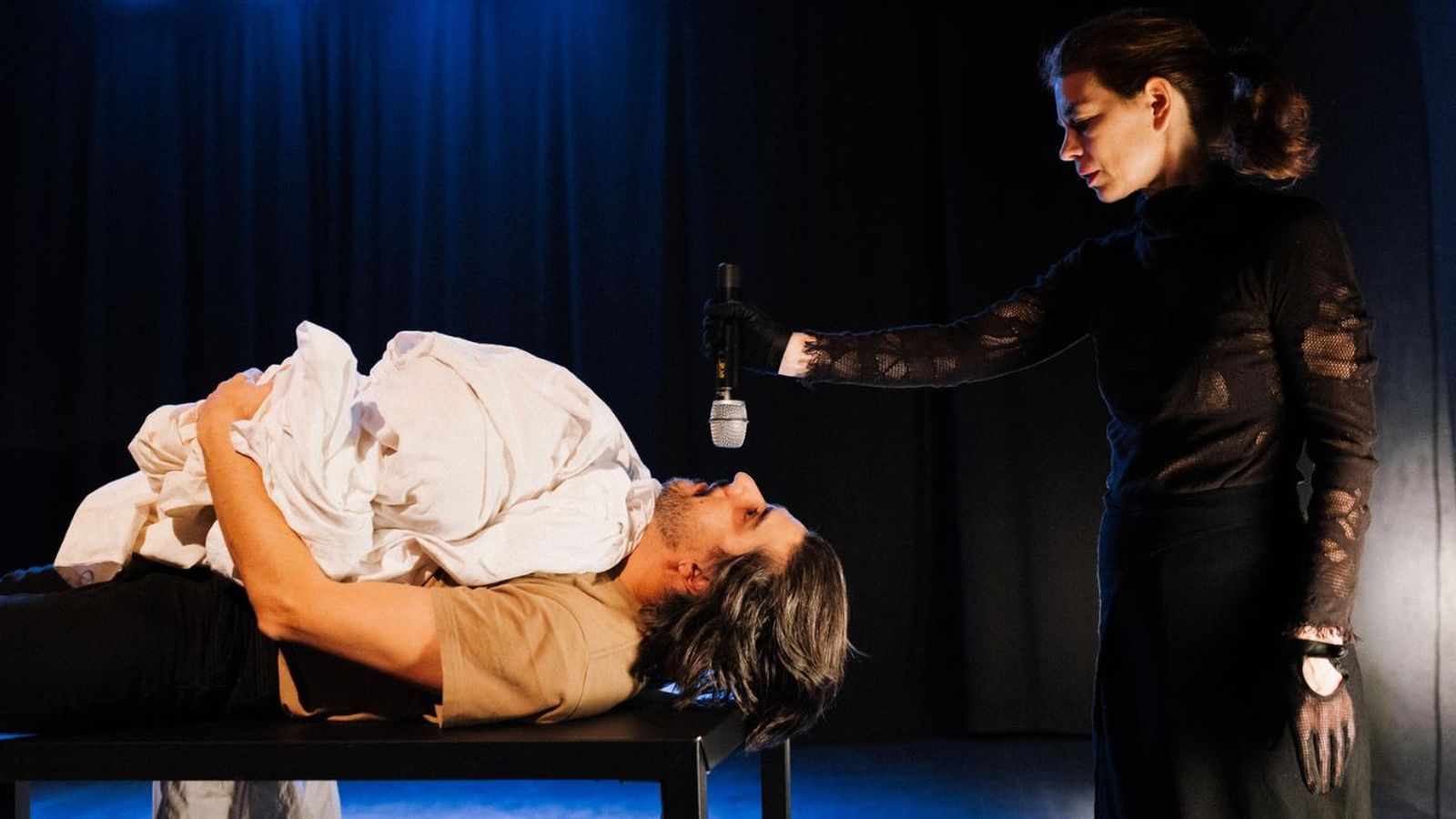 El Teatro de la Abadía estrena 'Una forma de vida': una reflexión sobre el cuerpo y el poder