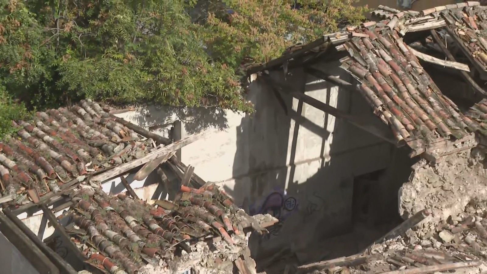 Se derrumba sin heridos el muro de un edificio histórico de Valdemoro