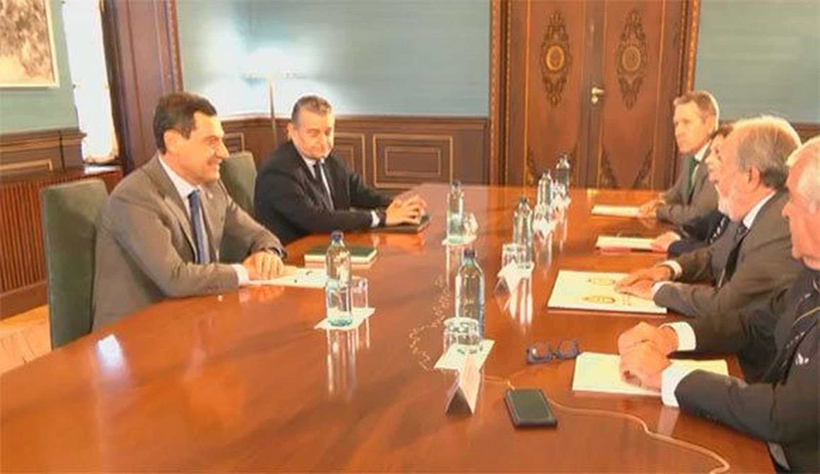 Vox llevará el cribado del cáncer de mama a la Fiscalía mientras la Junta se defiende
