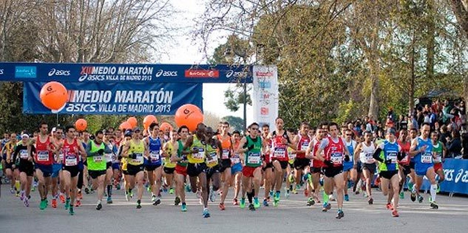 Salida de la prueba senior de la Media Maratón de Madrid 2013