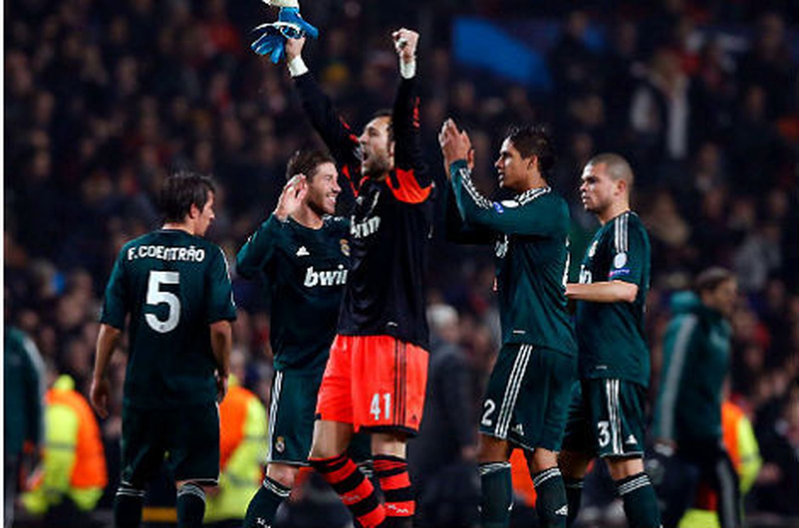 Real Madrid remonta ante el United