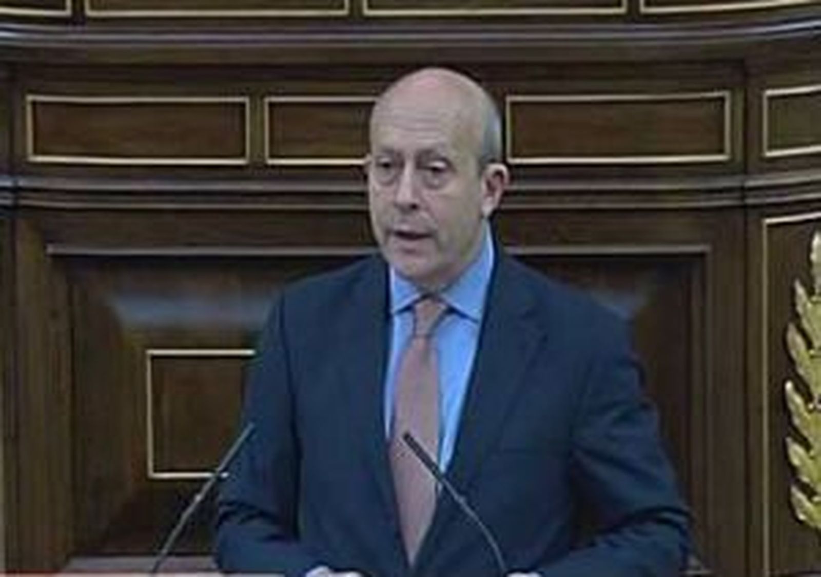 Wert justifica su reforma educativa y niega que ataque a la inmersión lingüística