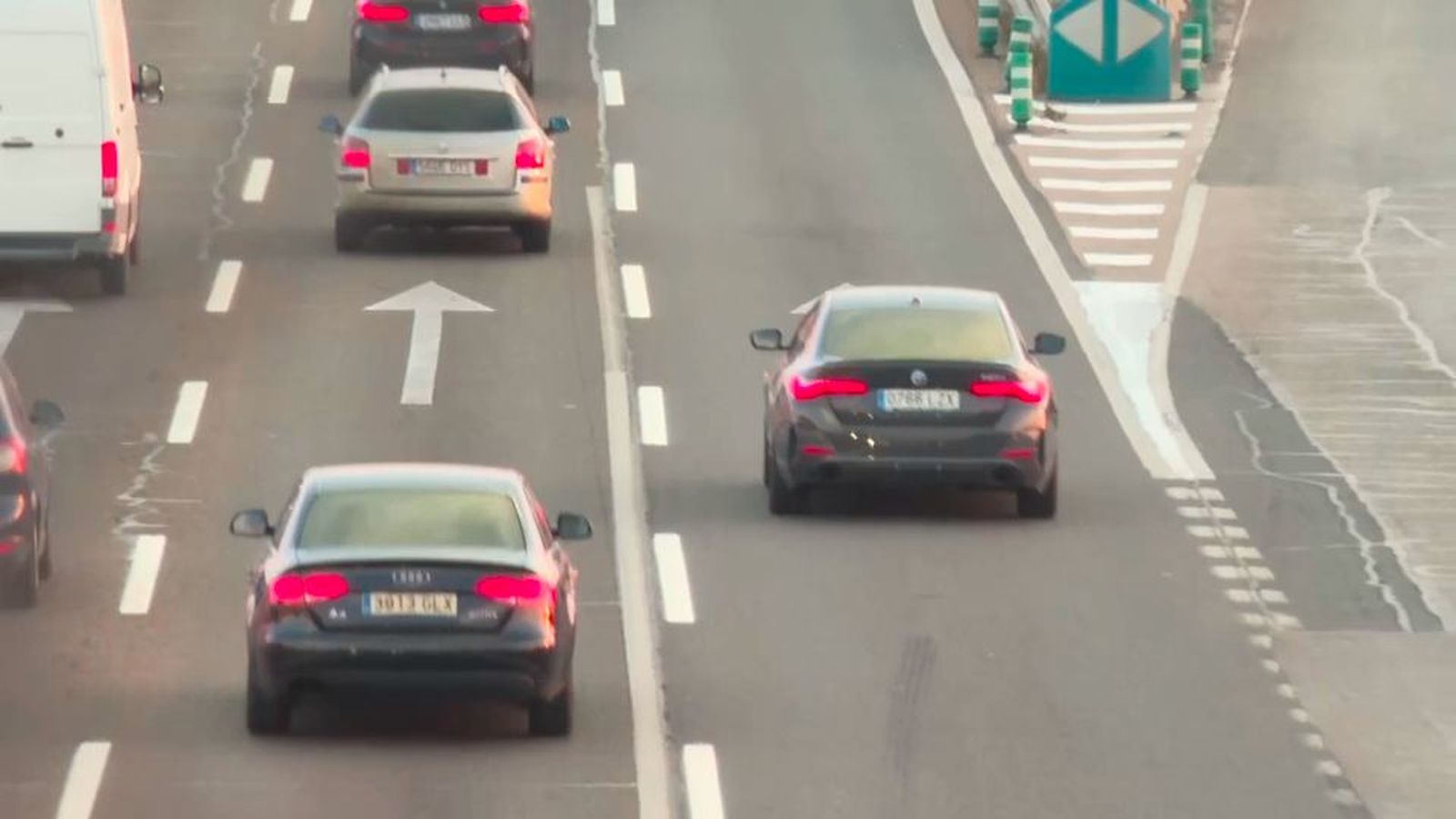 Los cuatro radares de Madrid que 'cazan' a los que se saltan las líneas continuas