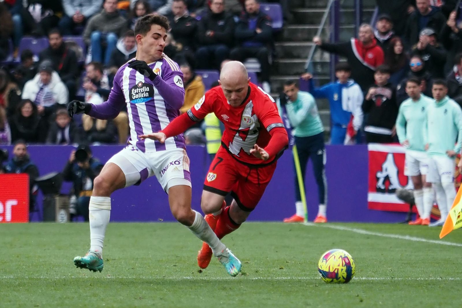 El Rayo aprovecha la incapacidad blanquivioleta y se impone 0-1 en Zorrilla