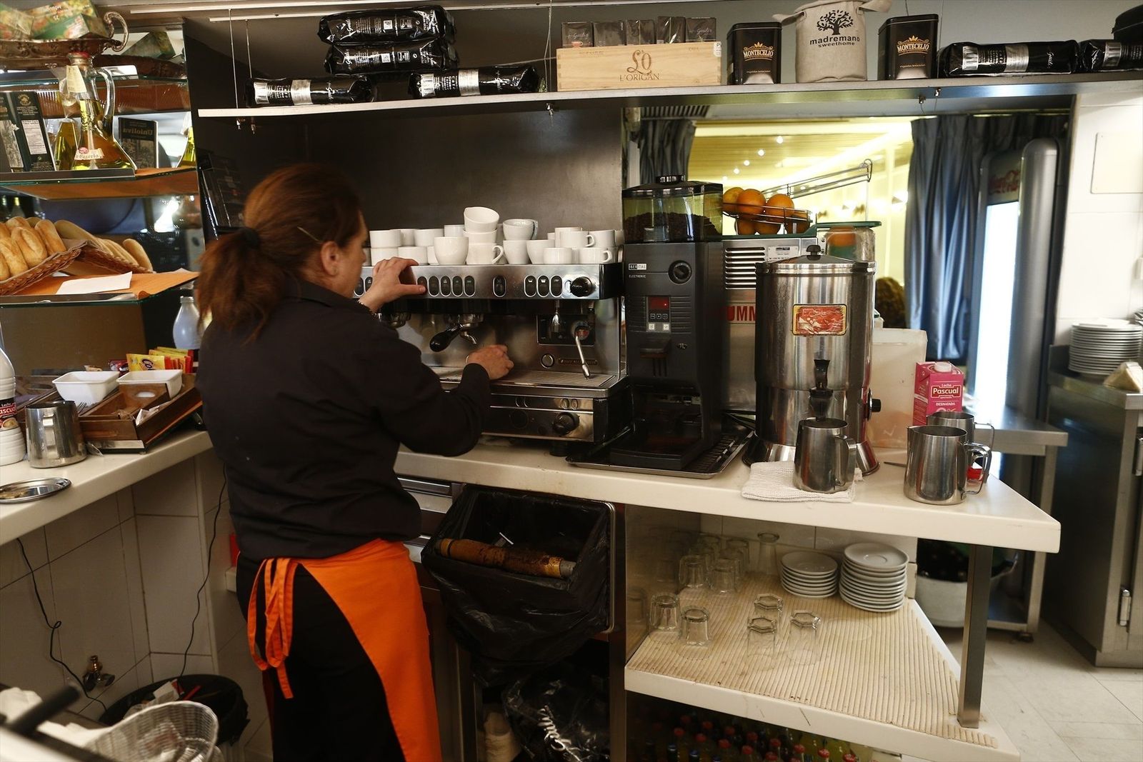 Madrid cifra en 2.635 millones de euros el gasto extra de reducir la jornada laboral en comercios y hostelería