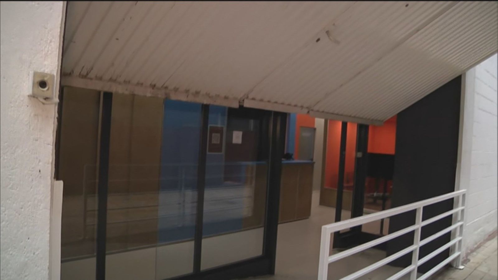 Vecinos de Paseo Imperial vuelven a la calle para pedir el cierre de las cocinas fantasma