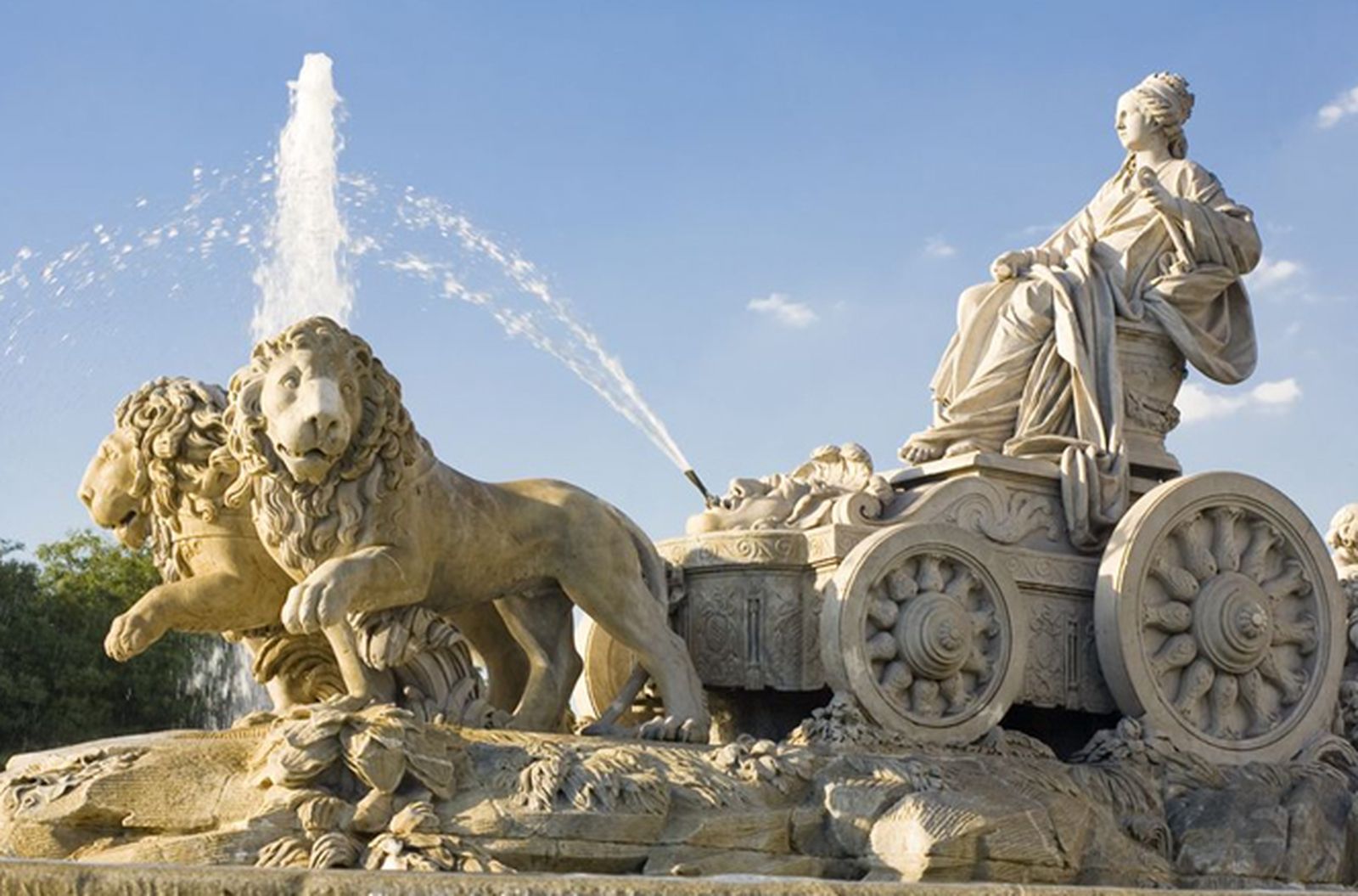 Cortes y desvíos en Neptuno y Cibeles por la final y el desfile