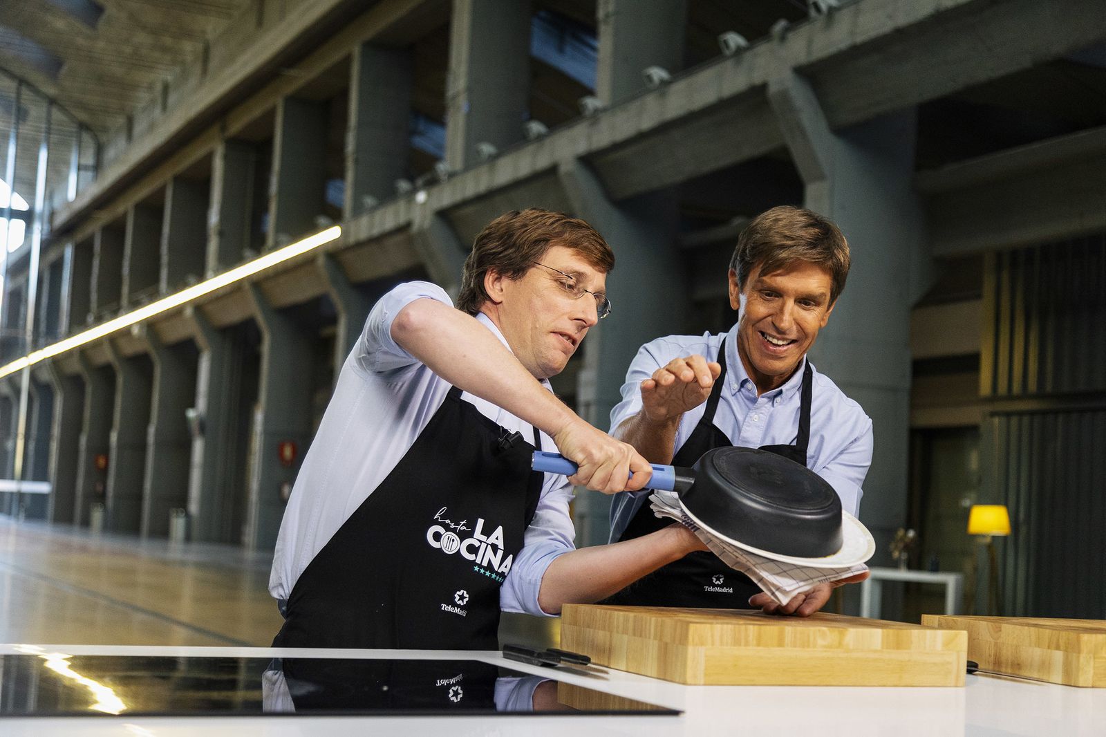 "Hasta la cocina"