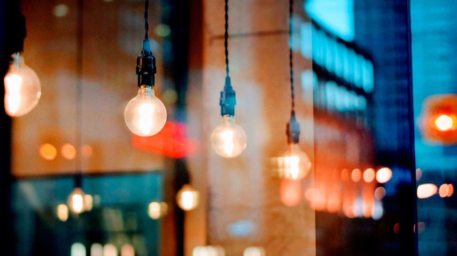 El precio de la luz sigue imparable y suma un nuevo récord
