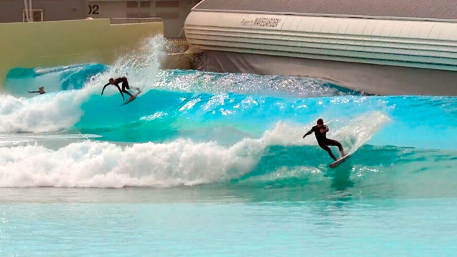 Piscina de olas de Wavegarden