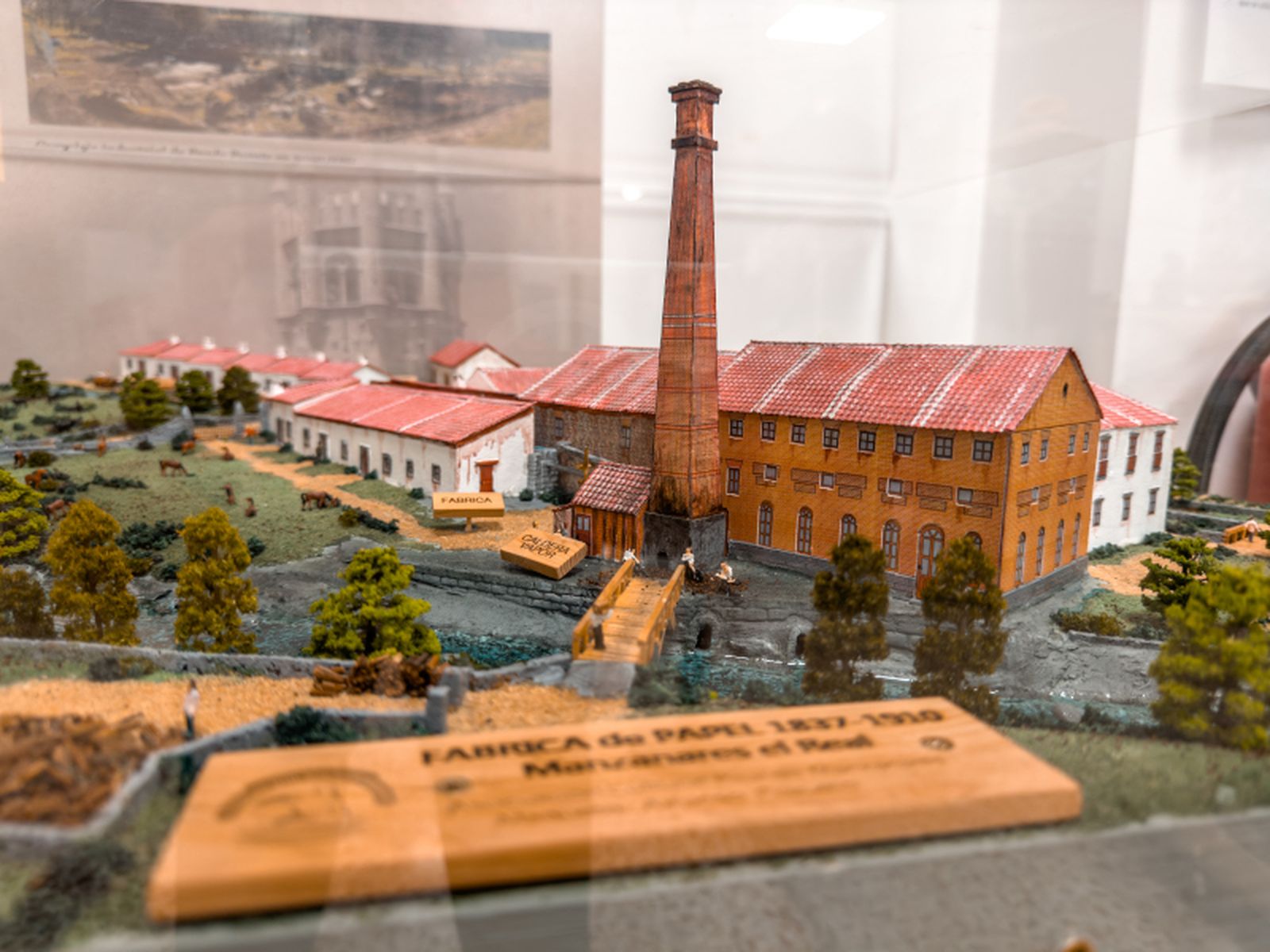 Maqueta de la fábrica de papel de Manzanares El Real