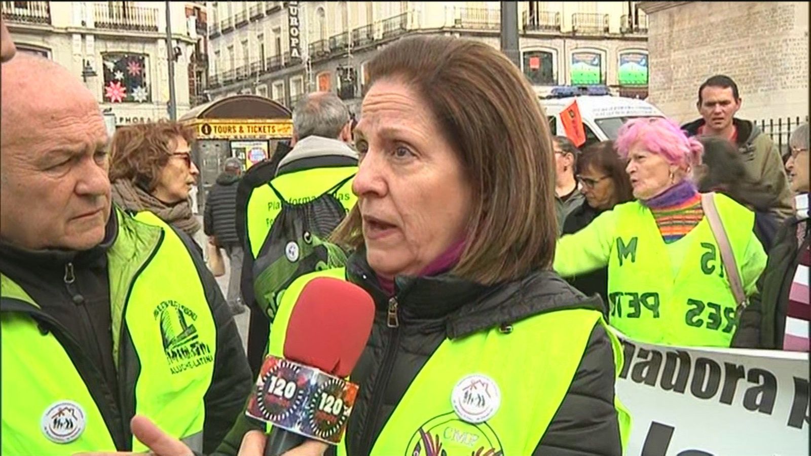 Pensionistas madrileños se concentran en la Puerta del Sol por "unas pensiones públicas y dignas"