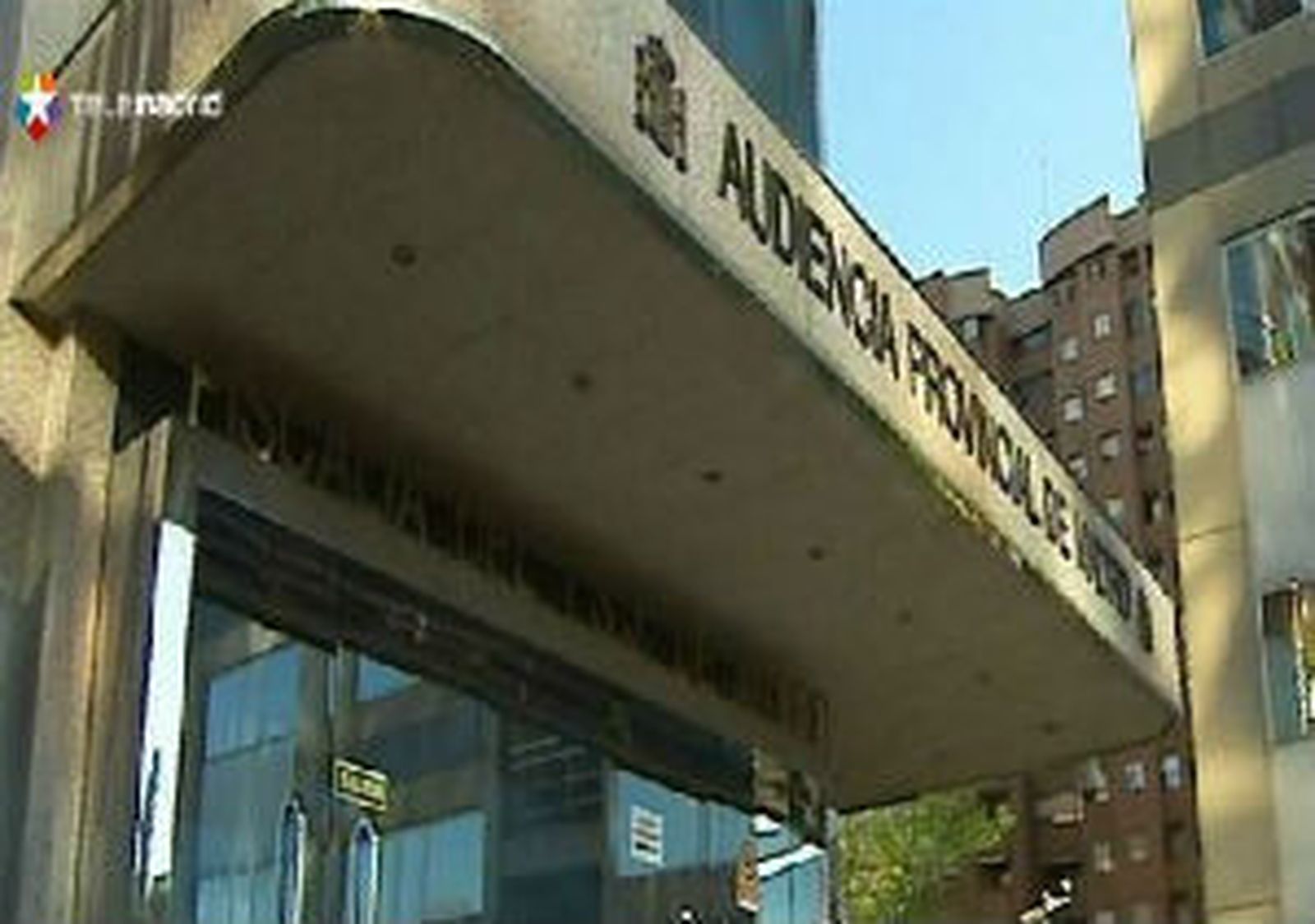 Un cartero de Madrid reconoce que tiró 7.100 cartas y acepta un año de cárcel