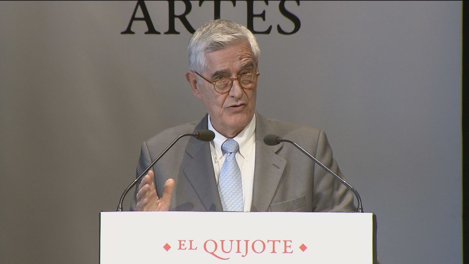 Comienzan las 40 horas de lectura continuada del "Quijote"