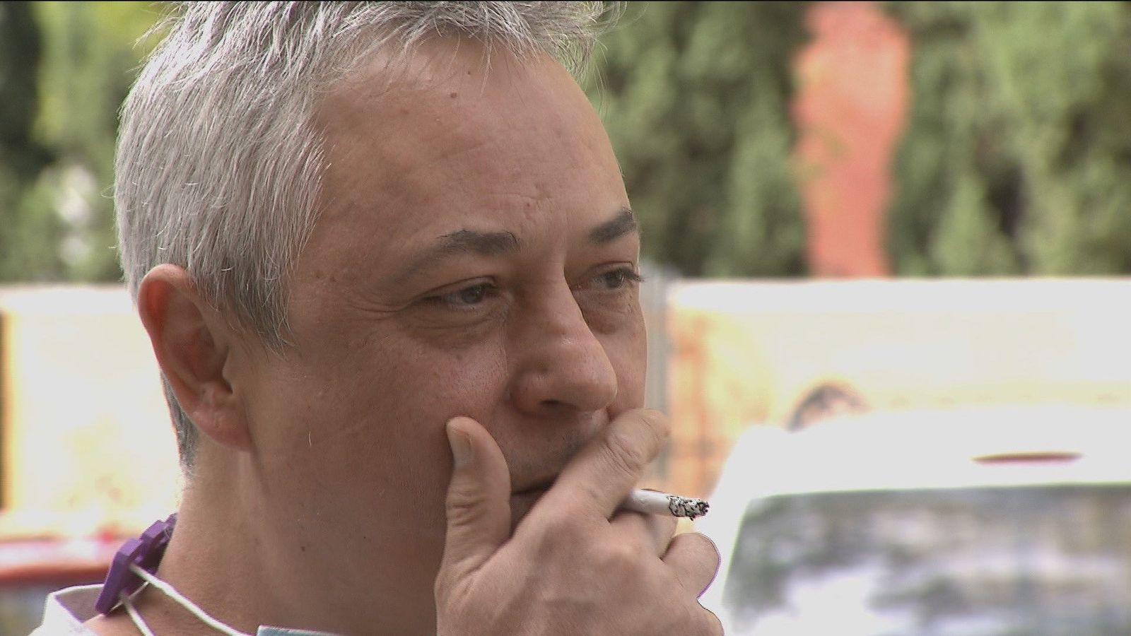 Madrid pide al juez aclarar la anulación de la orden que prohíbe fumar
