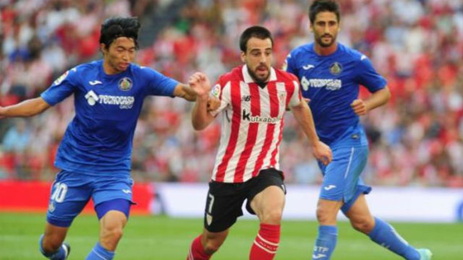 0-0. El Getafe aguanta el asedio y saca un punto de San Mamés en inferioridad