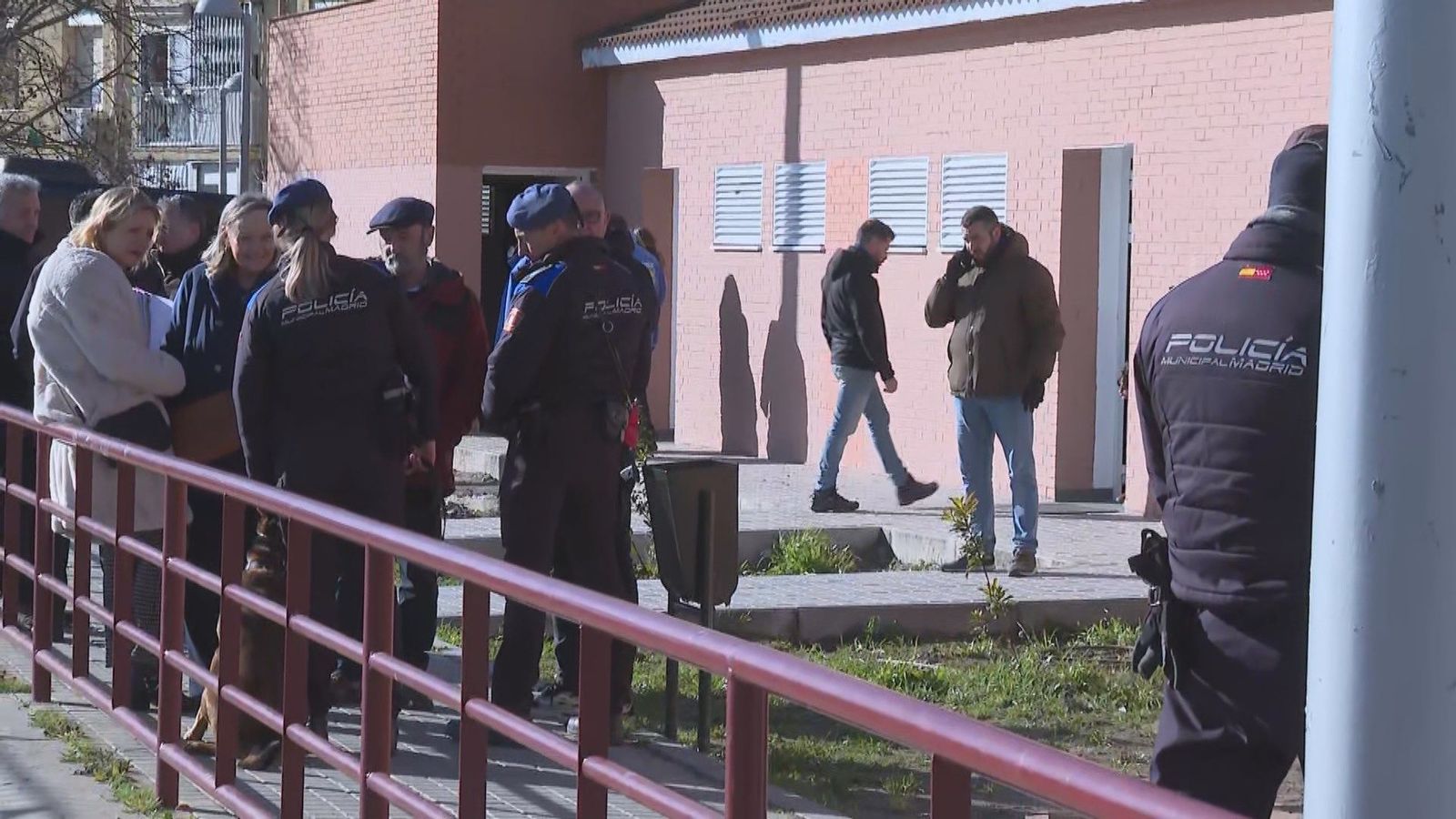 La Policía desaloja los narcovestuarios 'okupados' de San Blas