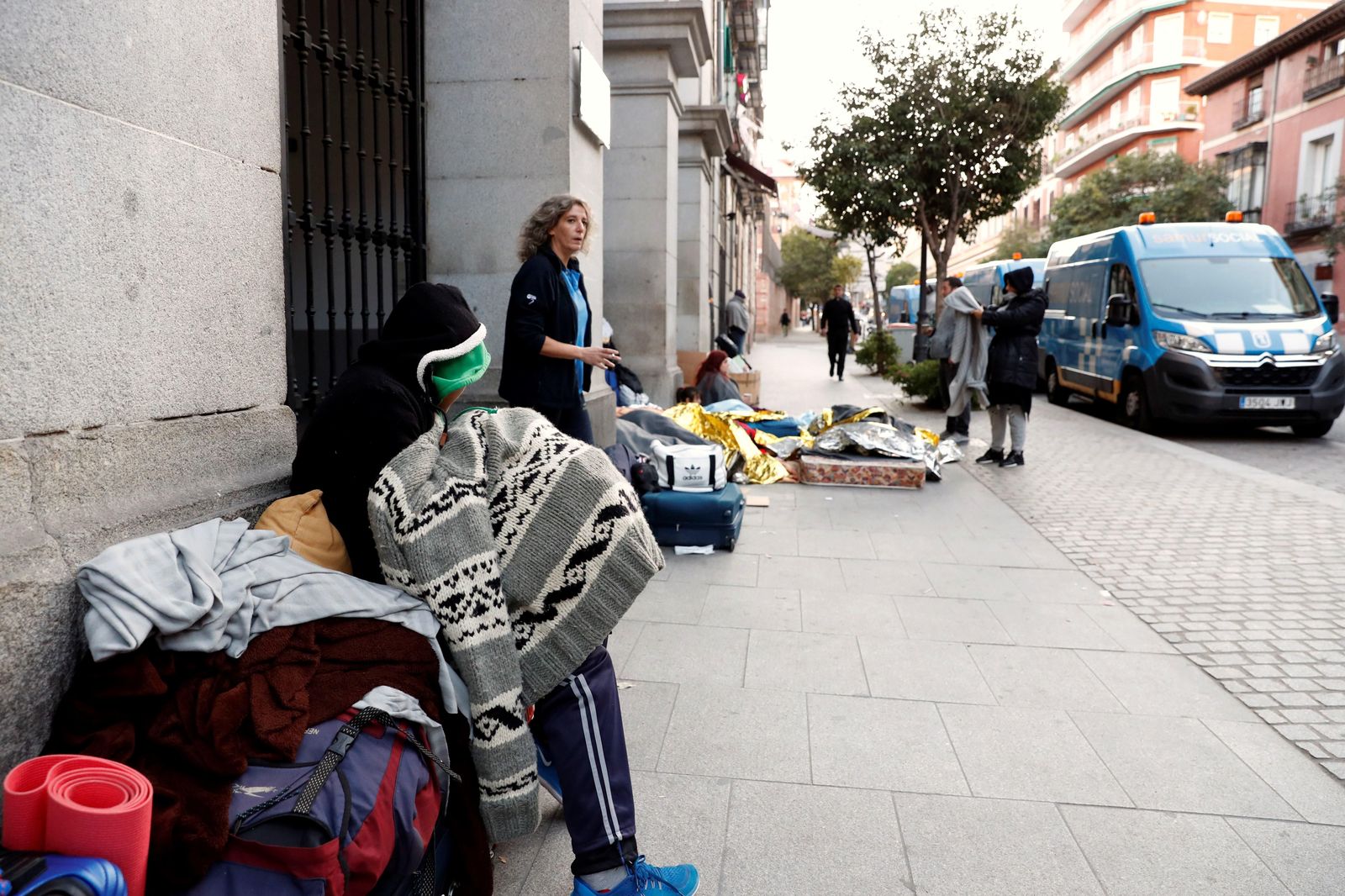 Por primera vez en días, ninguna persona duerme a la intemperie ante el Samur Social