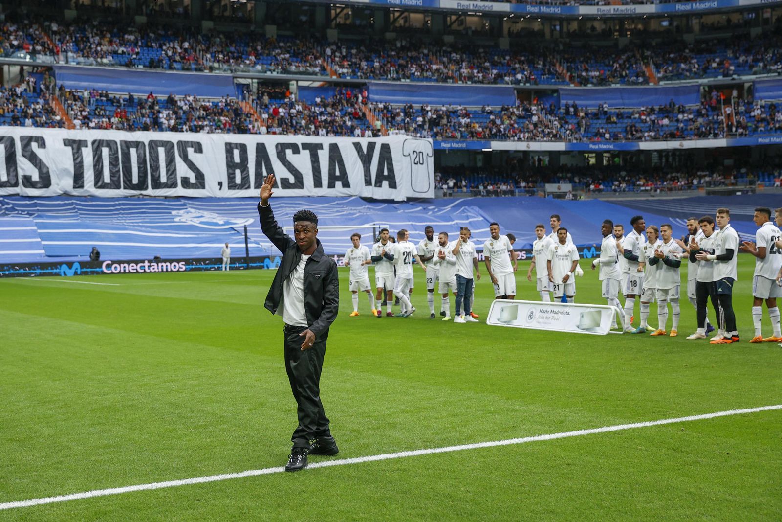 El Bernabéu se vuelca con Vinícius