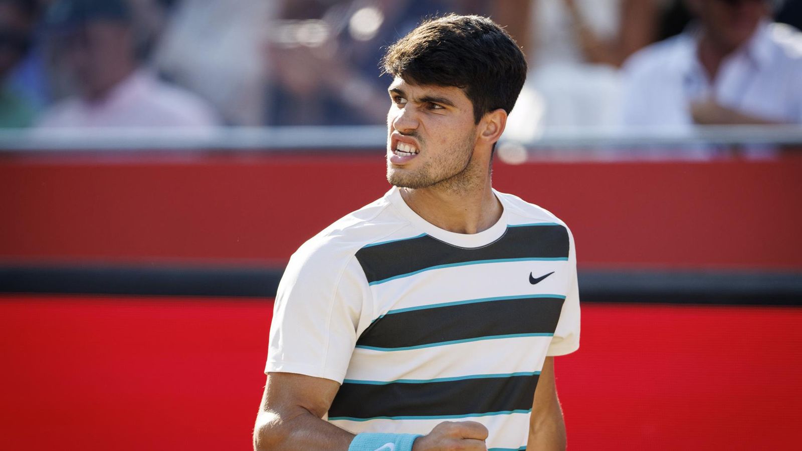 Alcaraz, a semifinales en Queen's