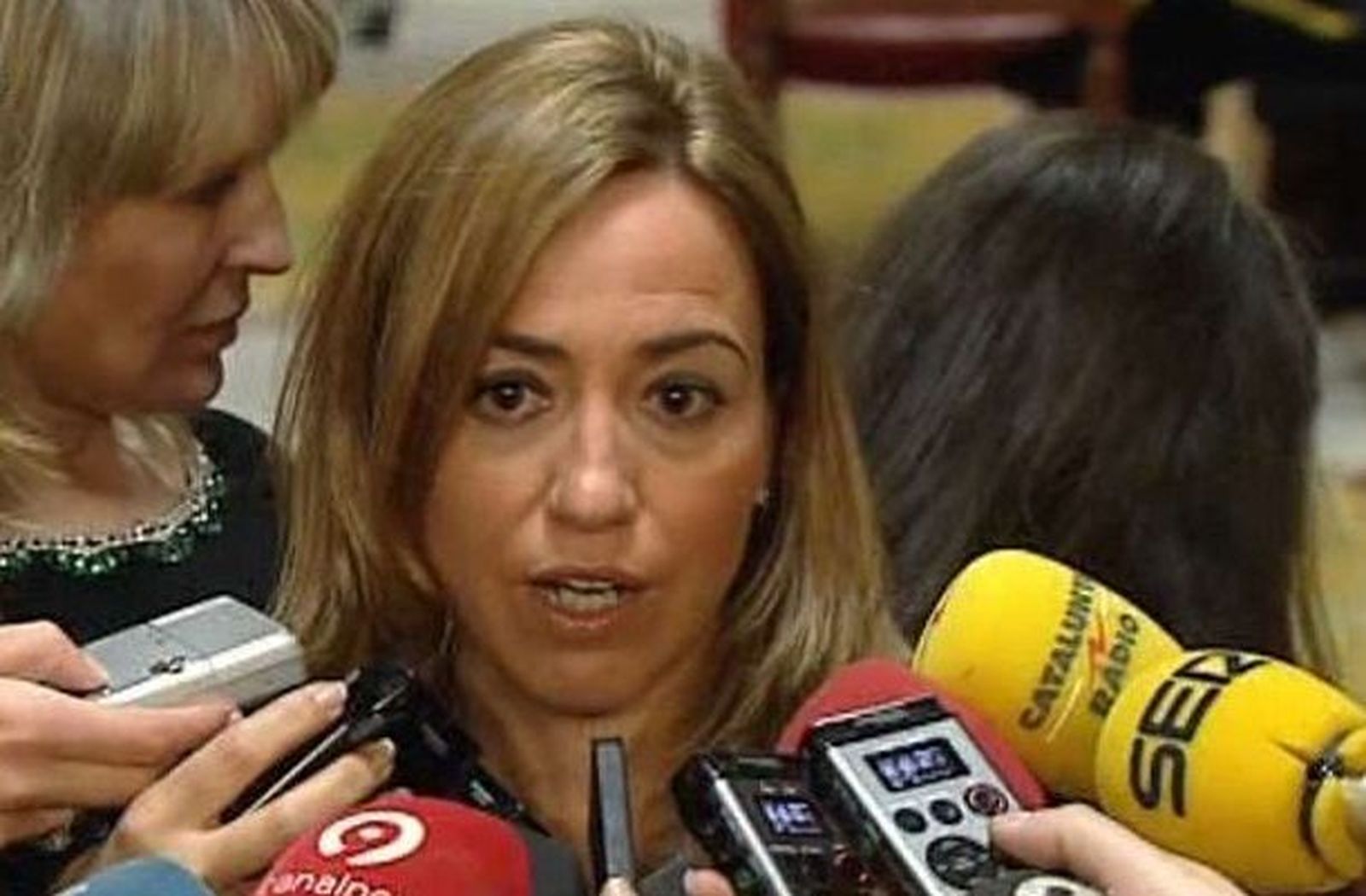 El Congreso rechaza las consultas soberanistas que sí apoya el PSC menos Chacón