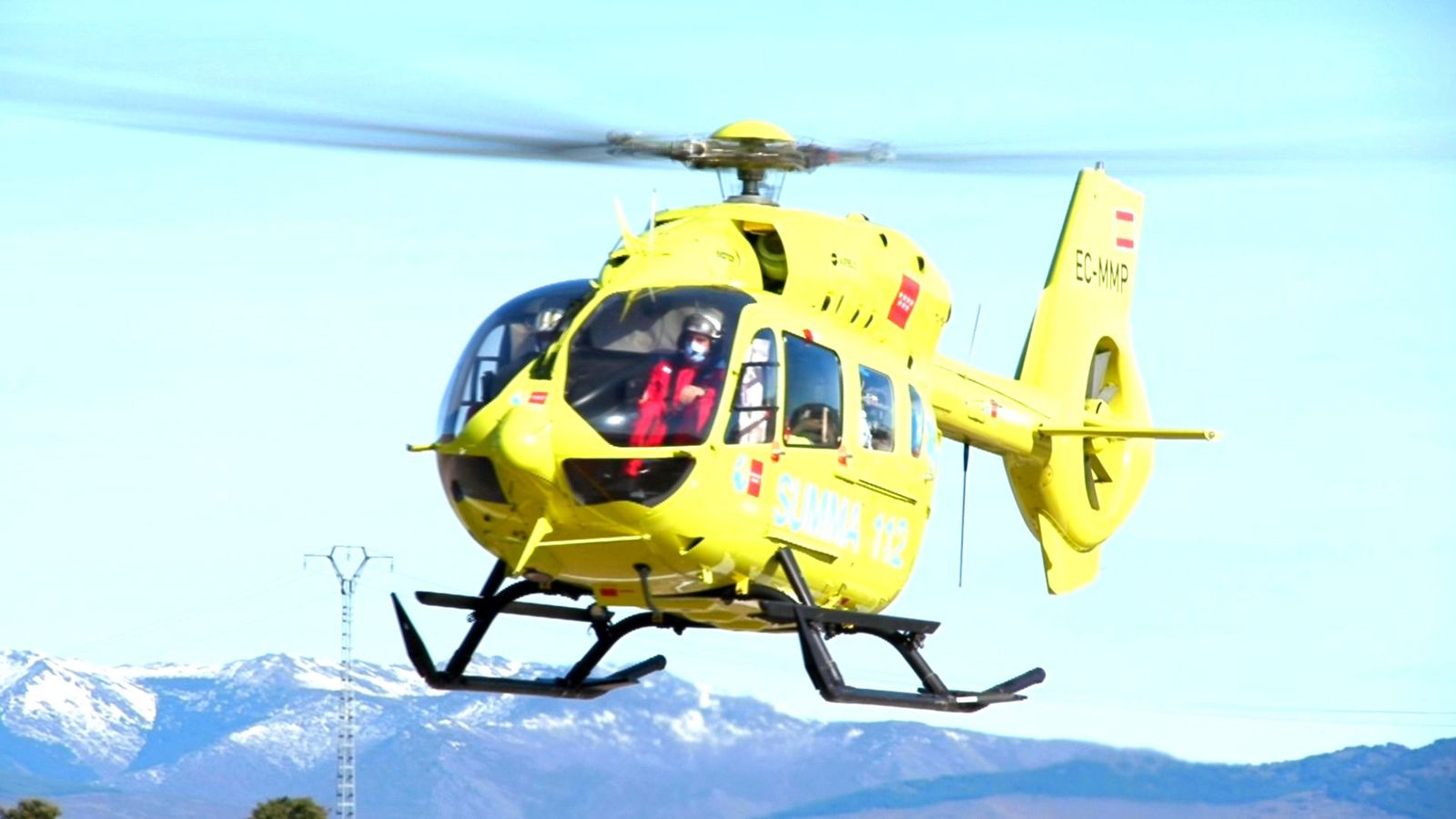 Así trabaja el helicóptero del Summa 112 con las emergencias en la Sierra de Madrid