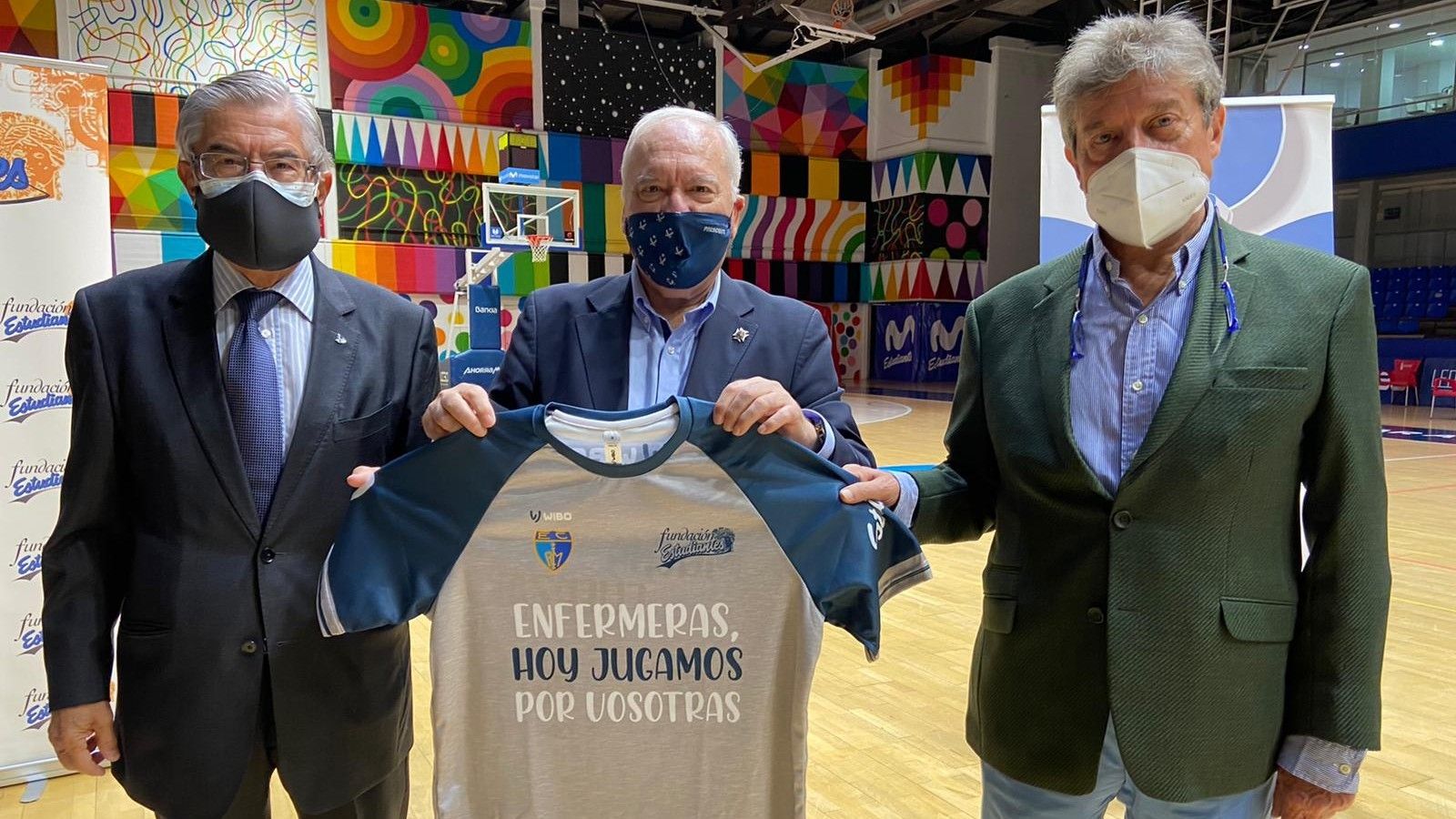 Presentación de la camiseta de calentamiento de Estudiantes