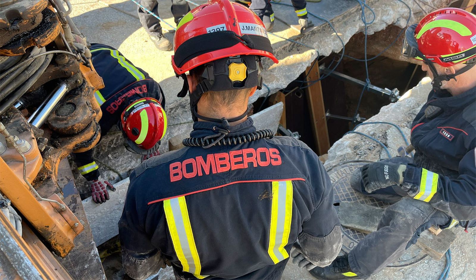 Un obrero muere aplastado en una zanja en Villalbilla y otro resulta herido