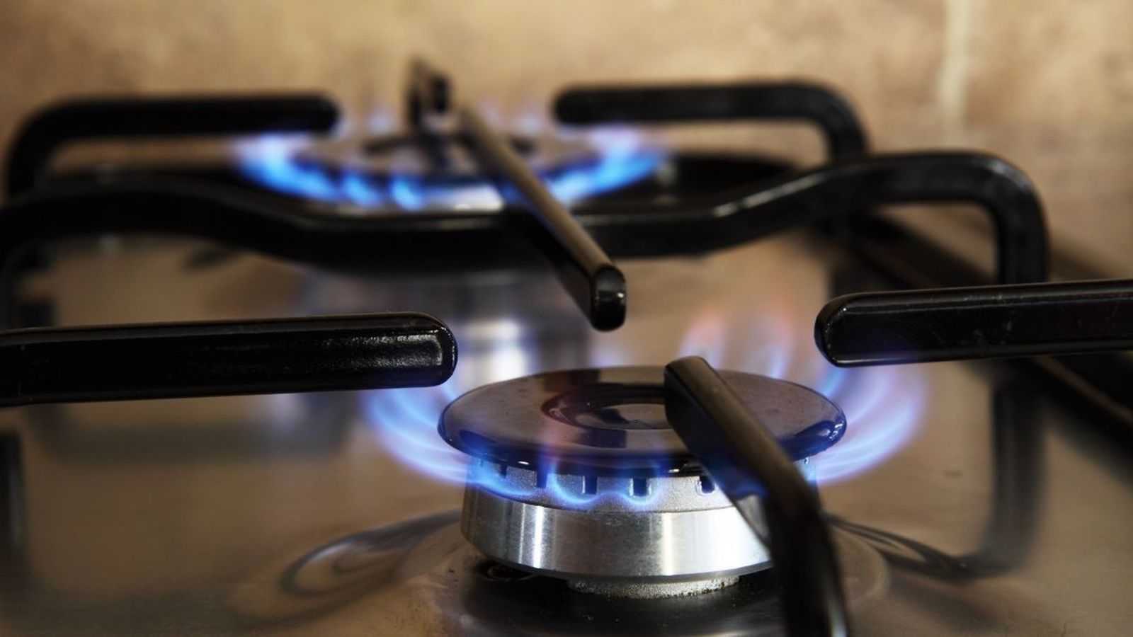 El Gobierno lanzará una campaña para impulsar el ahorro energético en hogares