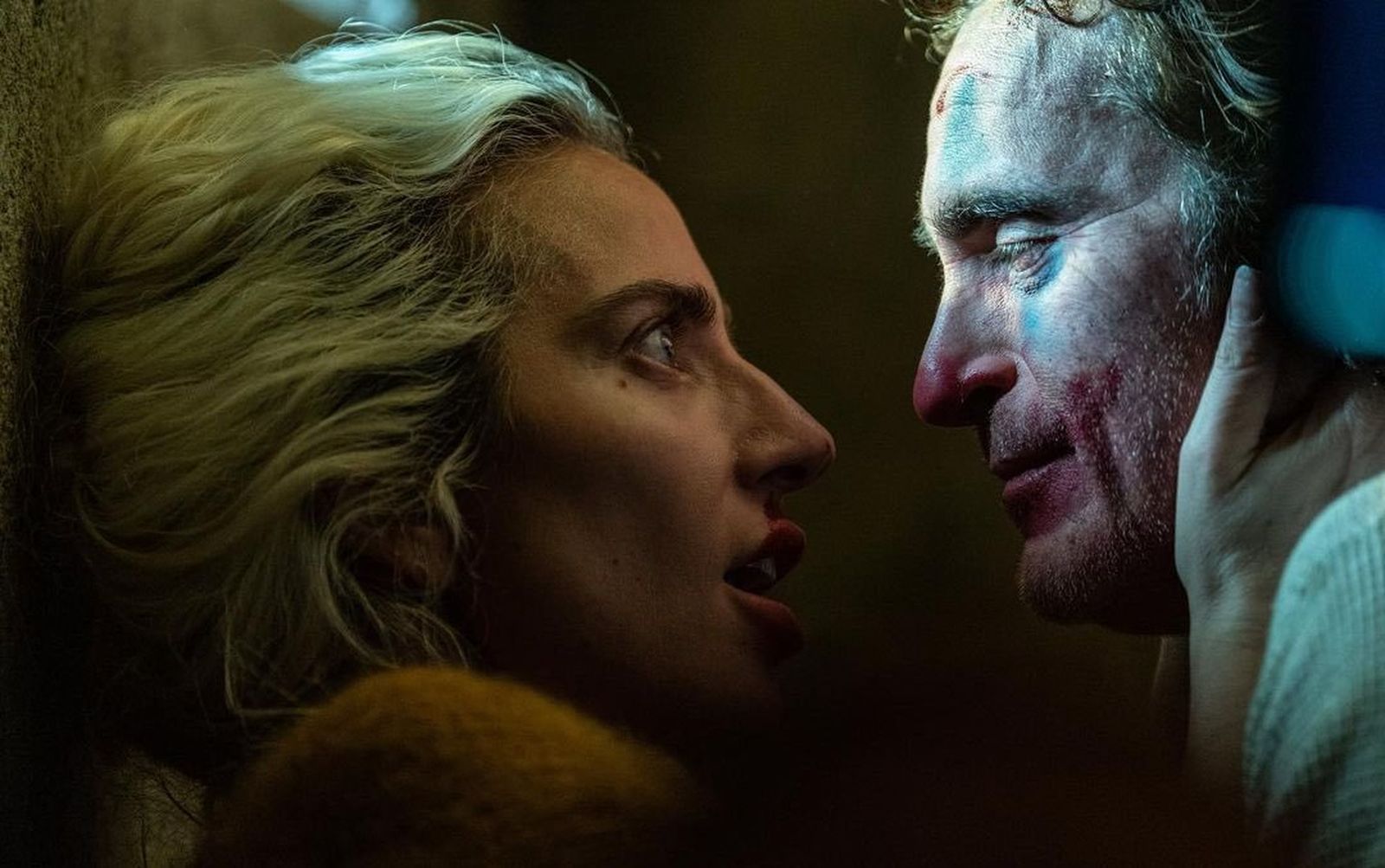 Lady Gaga junto a Joaquin Phoenix