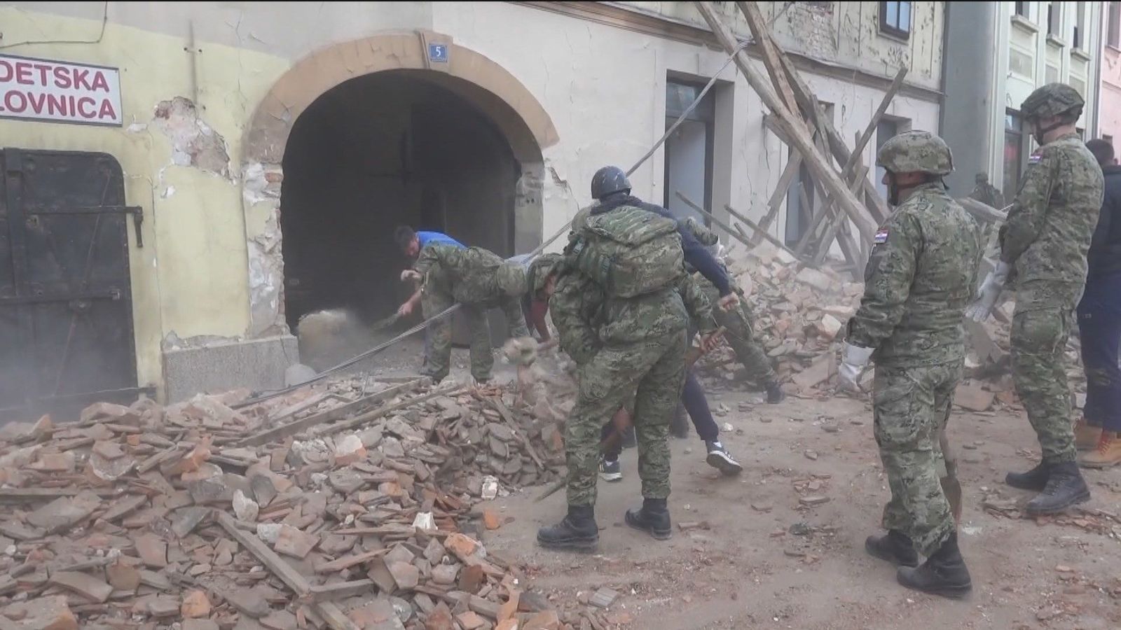 Tres nuevos seísmos de magnitud 4,7, 4,8 y 3,9 en la escala de Richter desatan la alarma en Croacia
