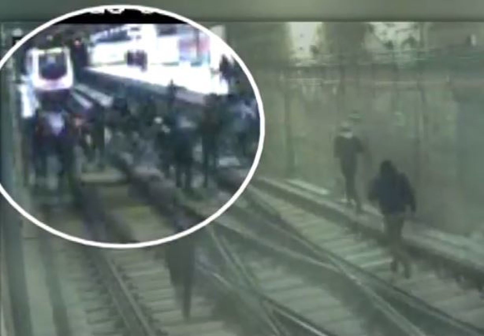 Ataque de grafiteros a un convoy en la estación de Metro de Las Rosas