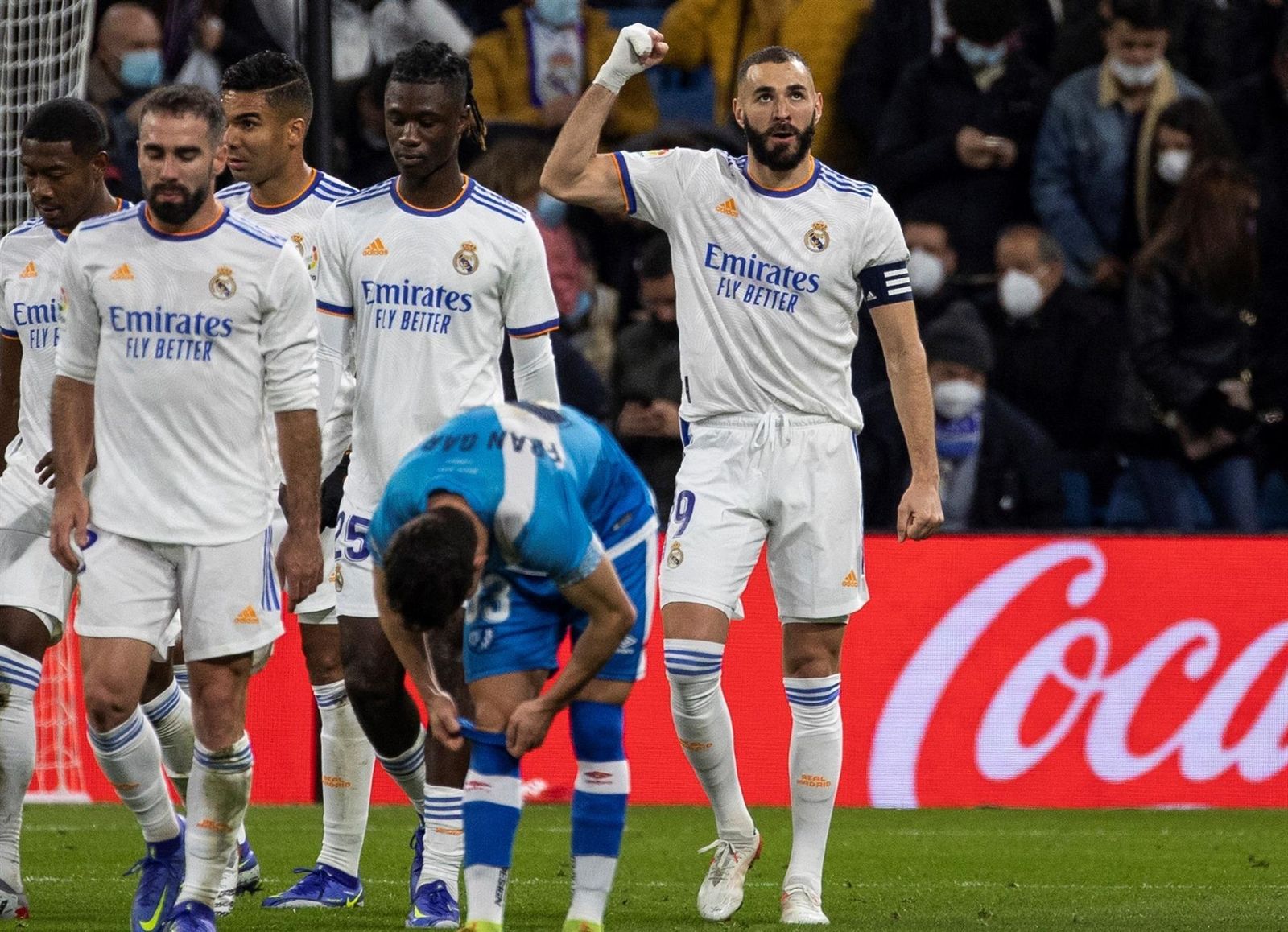 Benzema celebra el segundo gol del Real Madrid