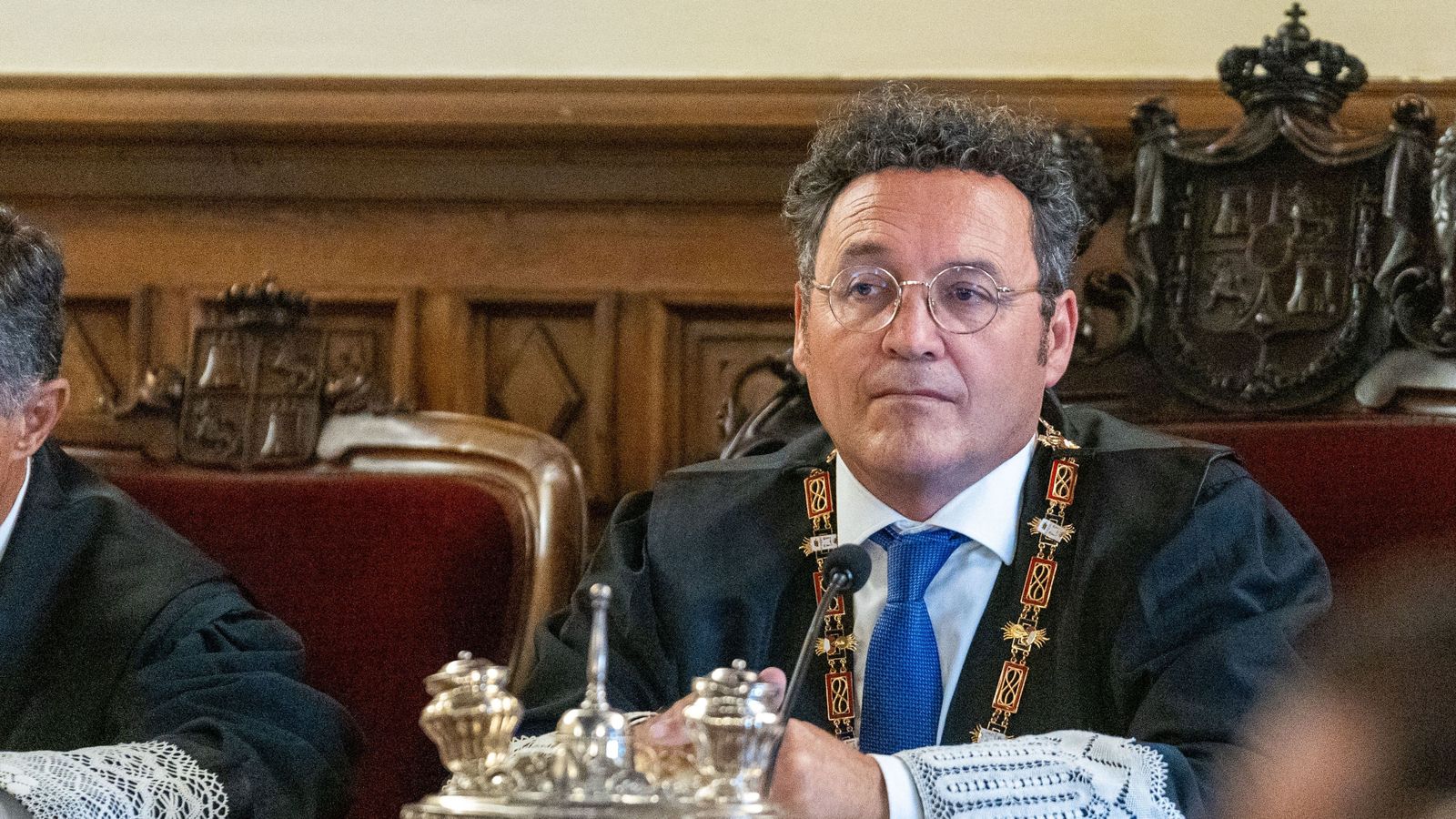 El Senado reprueba al Fiscal general del Estado y exige su renuncia