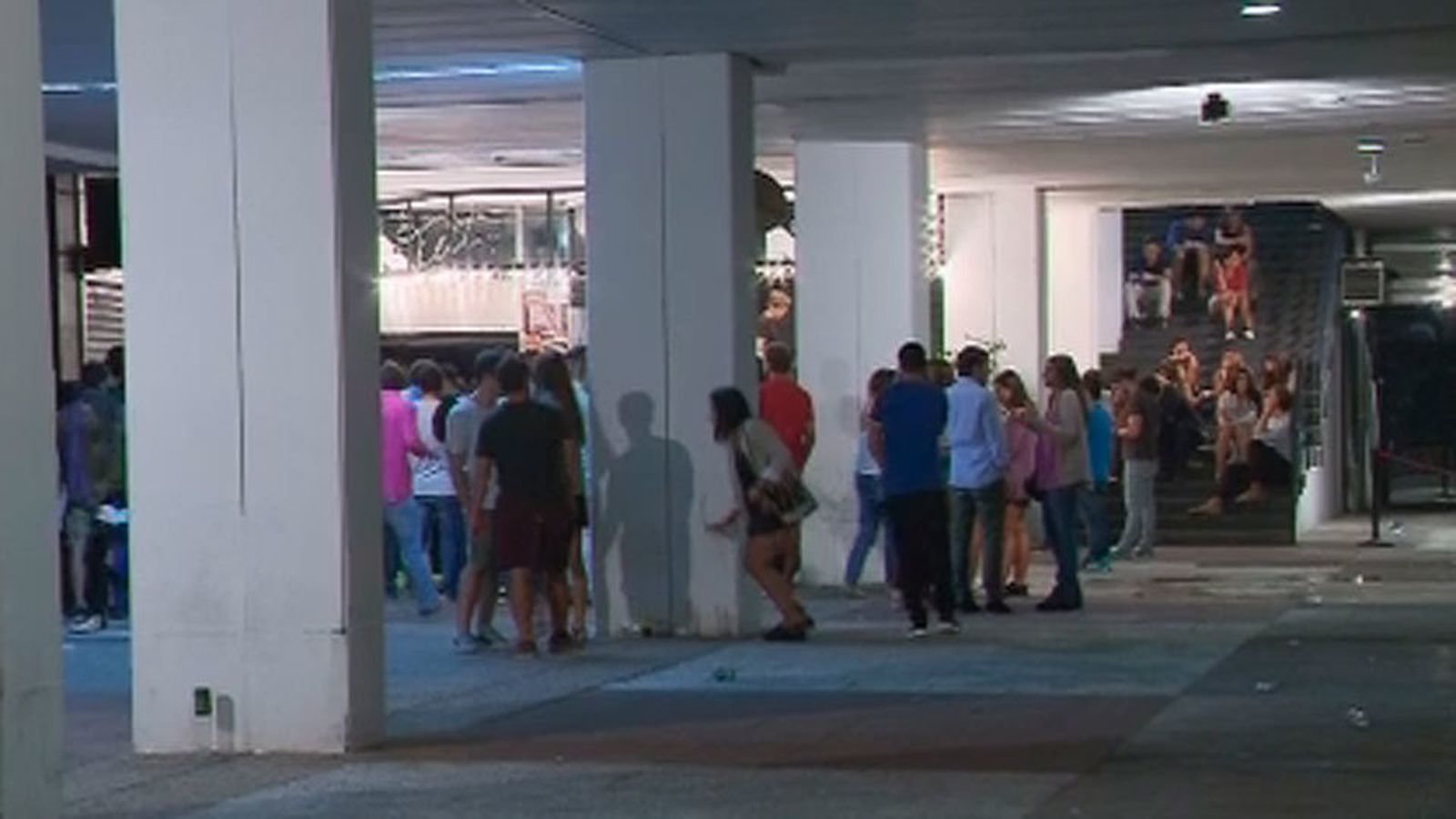 Desalojada una discoteca en los bajos de Azca por exceso de aforo