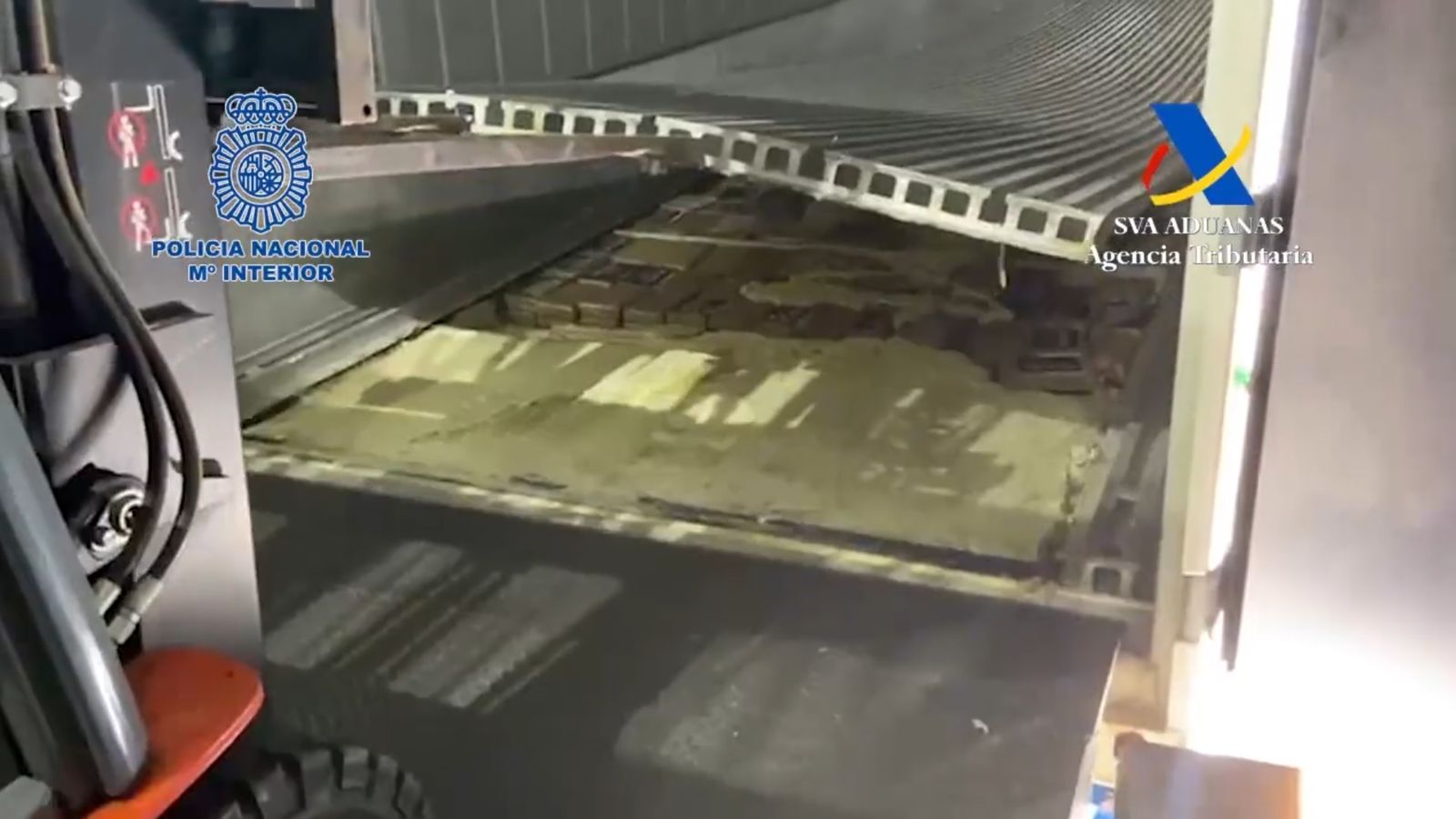 Cocaína oculta en contenedor
