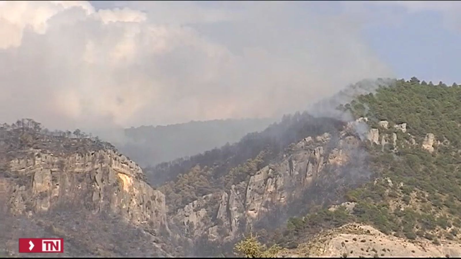 Los incendios siguen quemando España