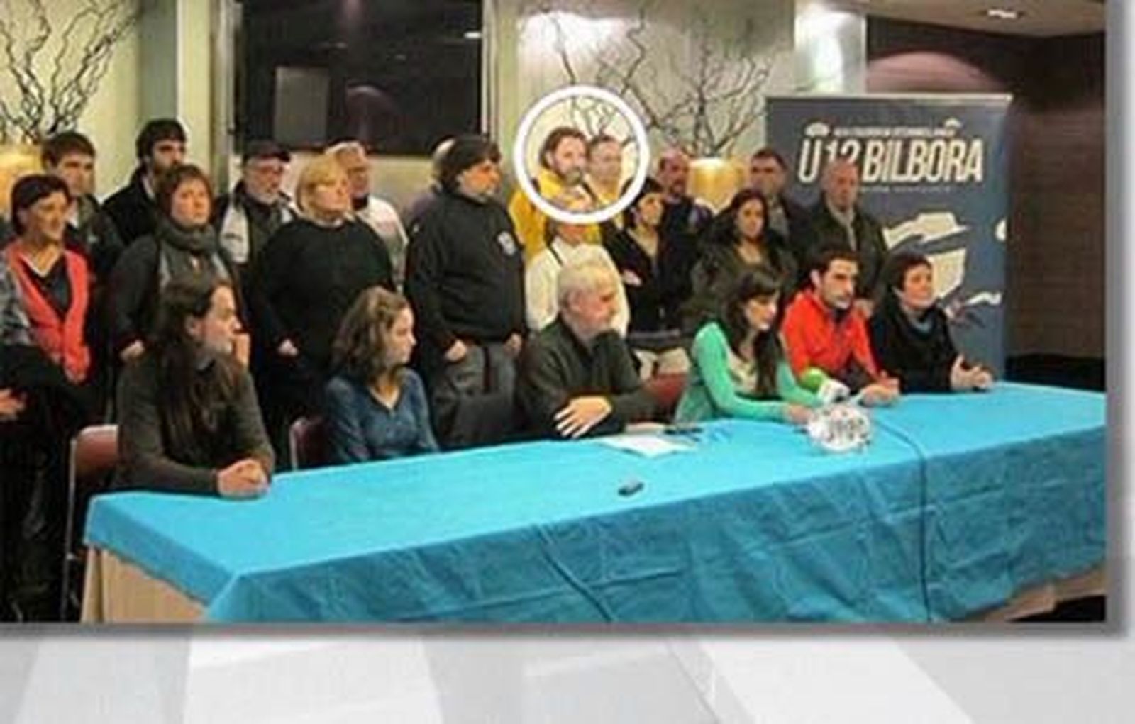 Miembros de la Plataforma de Afectados por la Hipoteca apoyaron a los presos de ETA