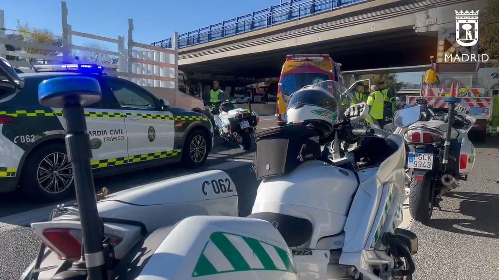 Muere un motorista en un accidente en la A-2