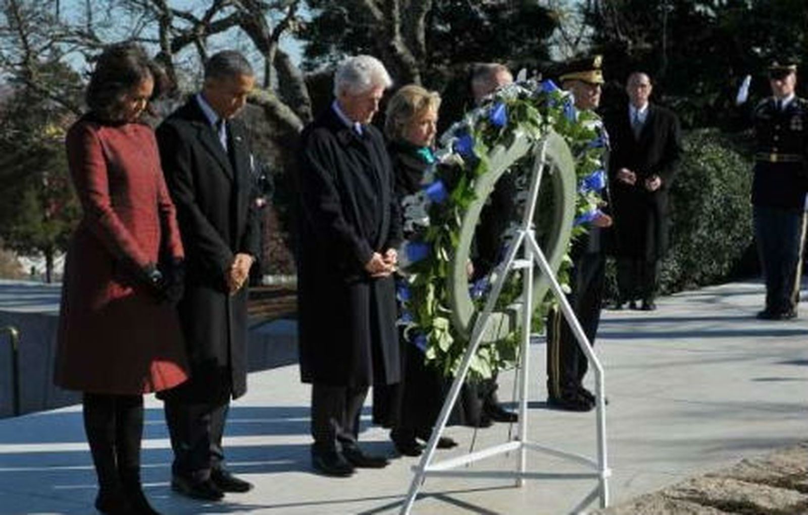 Homenaje a Kennedy de Los Obama y los Clinton