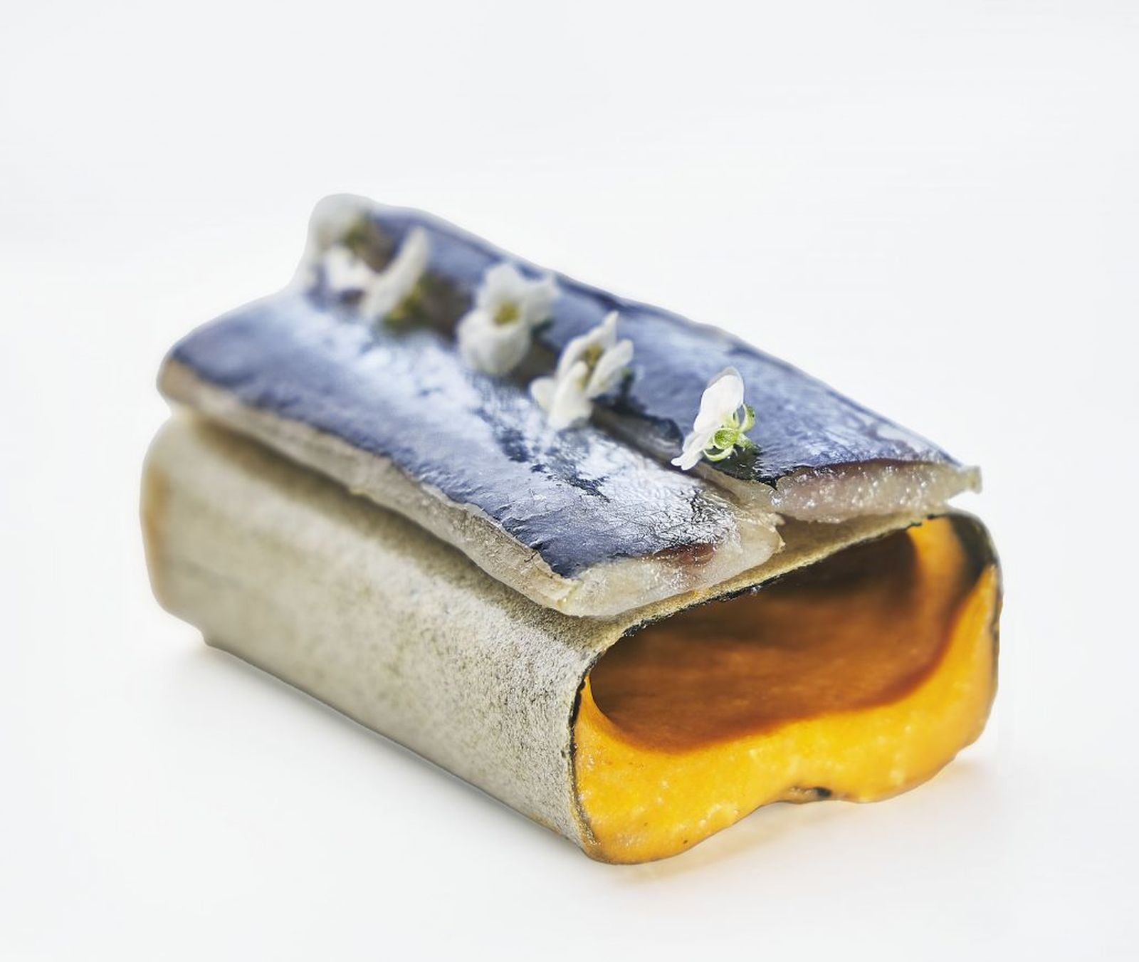Sardina romescu de aji amarillo del chef Paco Roncero
