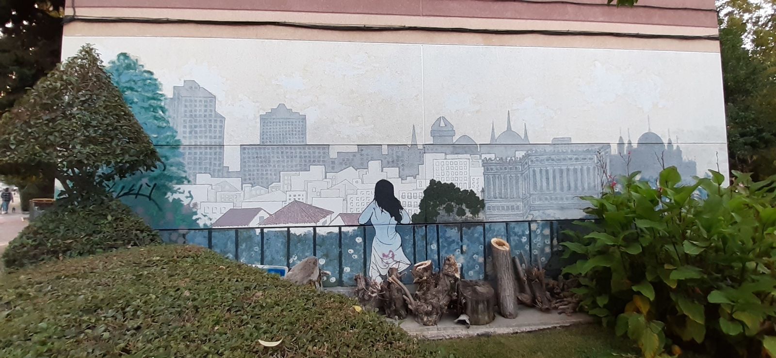 Estado previo de uno de los murales de la calle Maqueda de Madrid antes de ser vandalizado